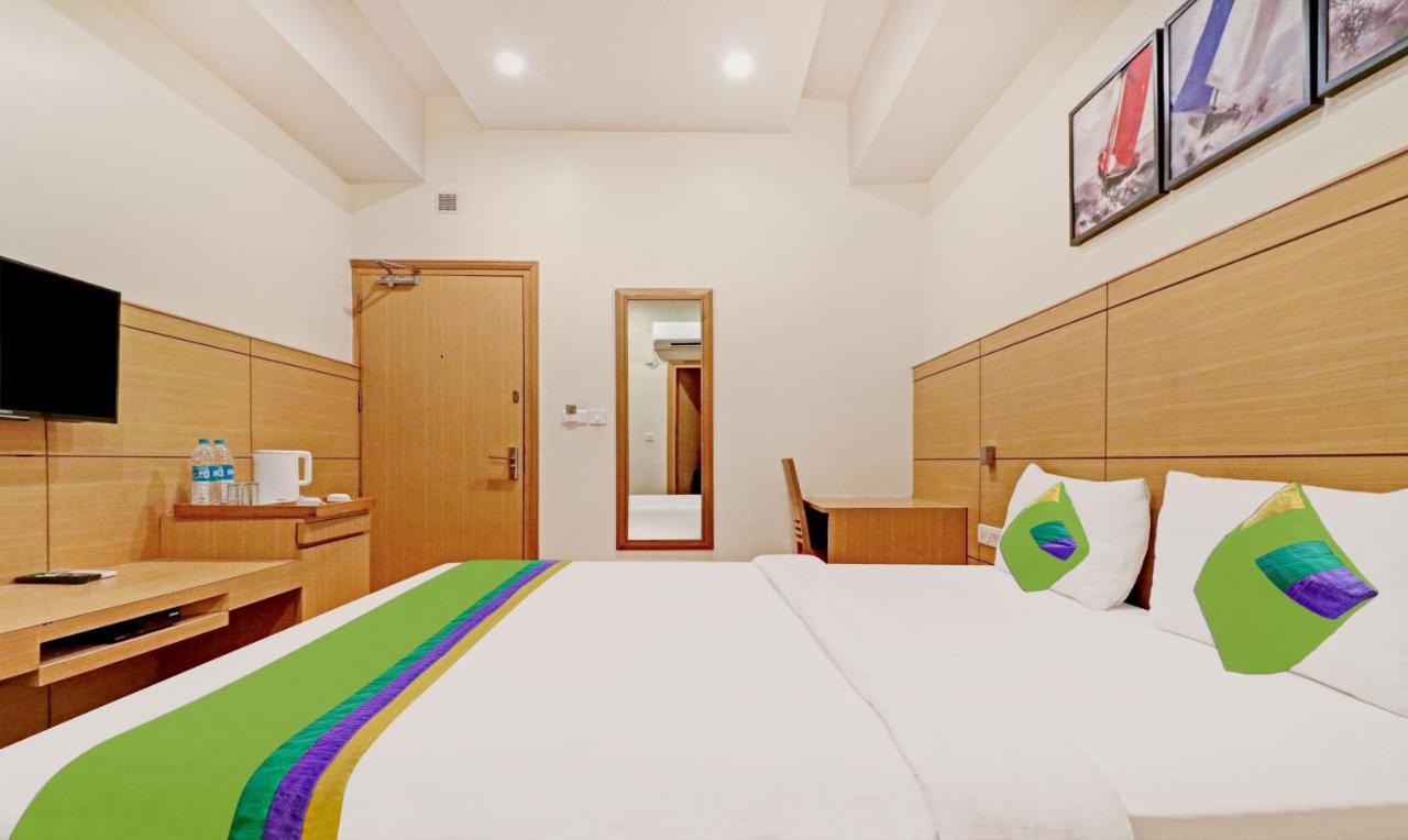 Treebo Galaxy Rooms Ню Делхи Екстериор снимка
