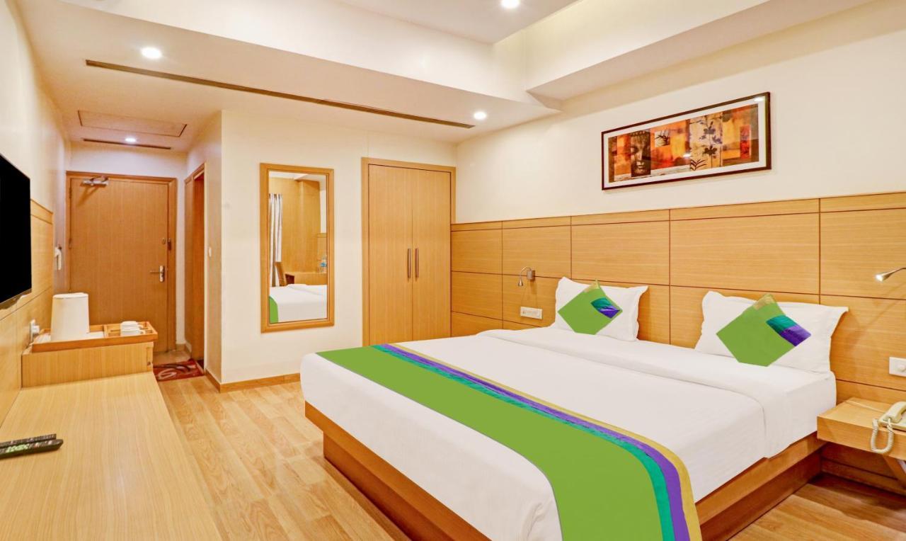 Treebo Galaxy Rooms Ню Делхи Екстериор снимка