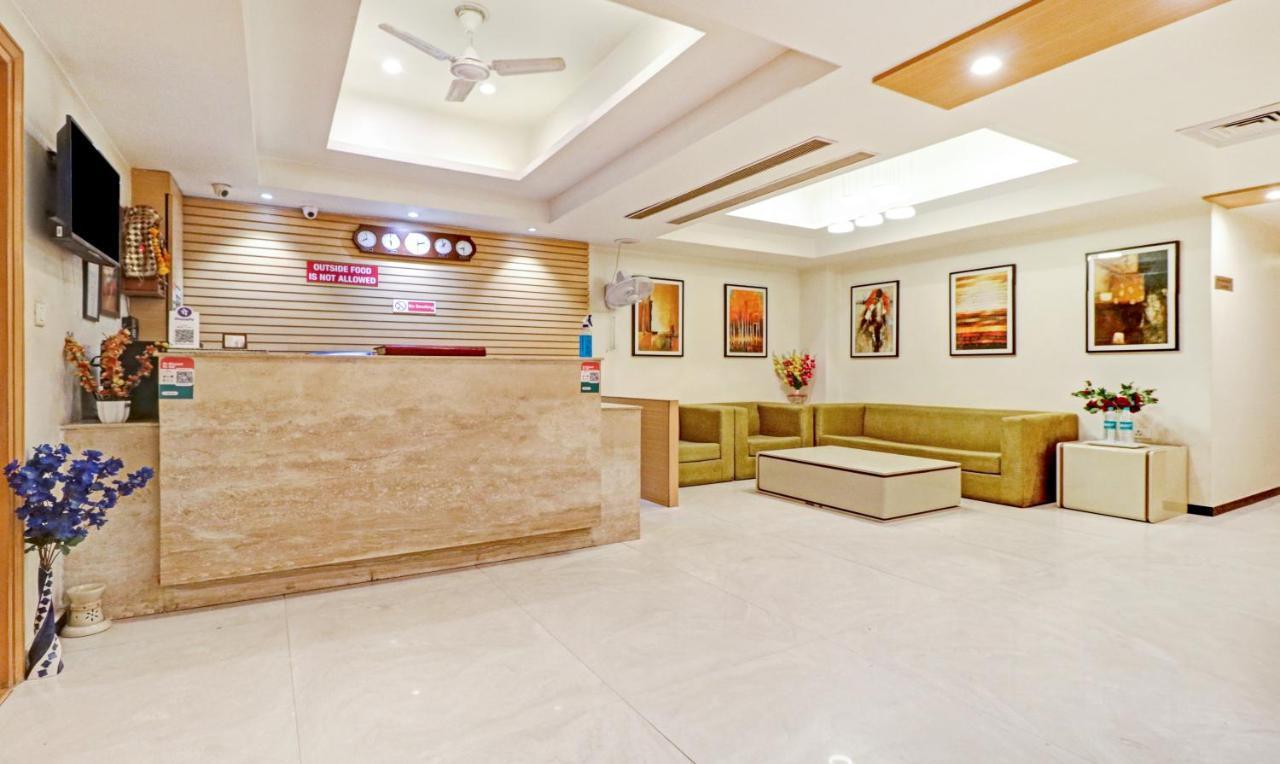 Treebo Galaxy Rooms Ню Делхи Екстериор снимка